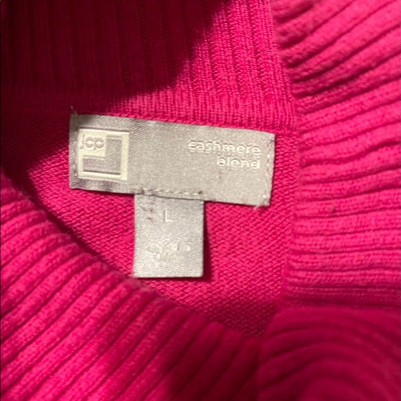 Pink cowl neck sweater - Picture 2 of 3